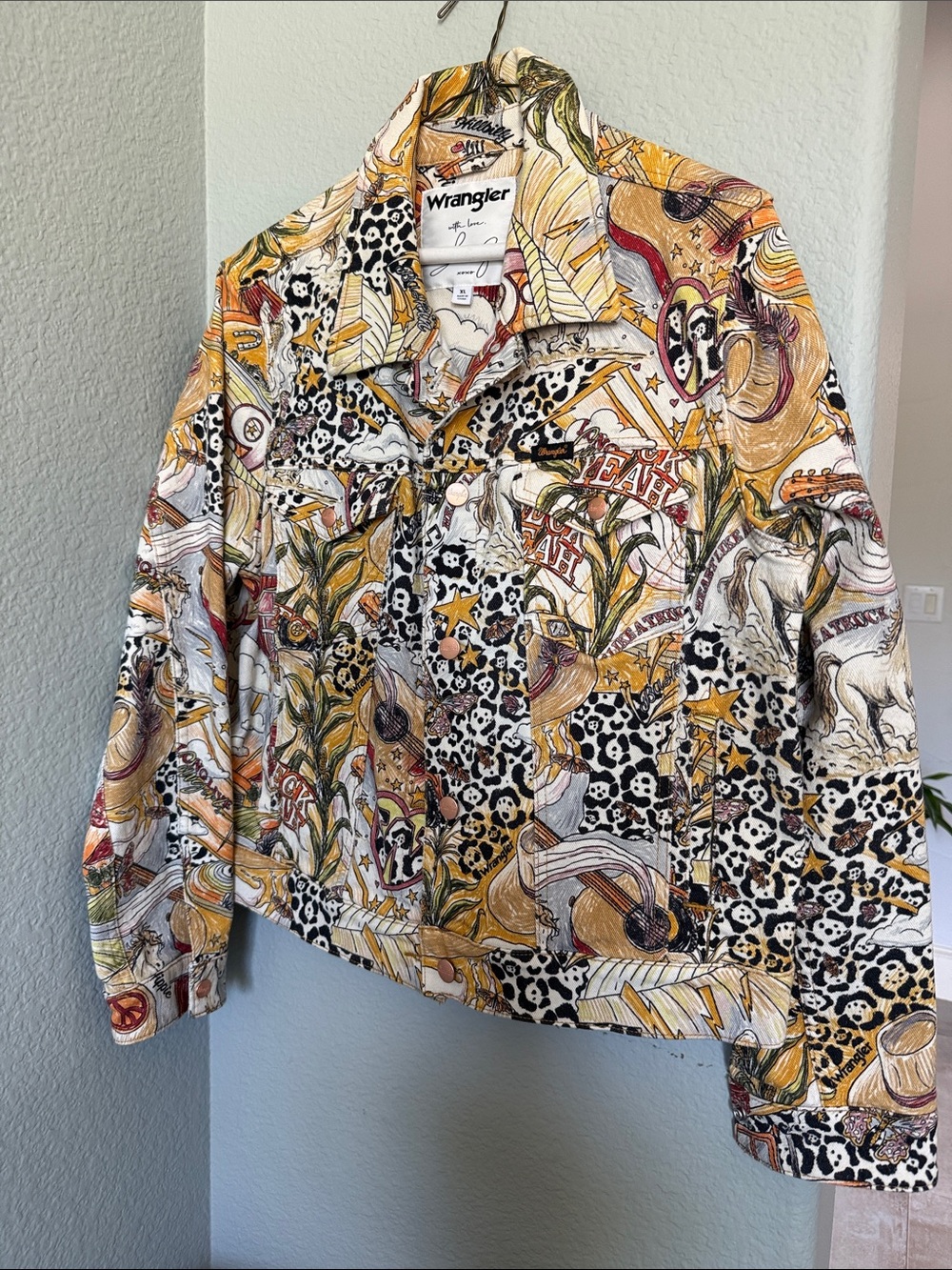 Wrangler Multicolor Western Print Denim Jacket in Yellow, Black, Tan